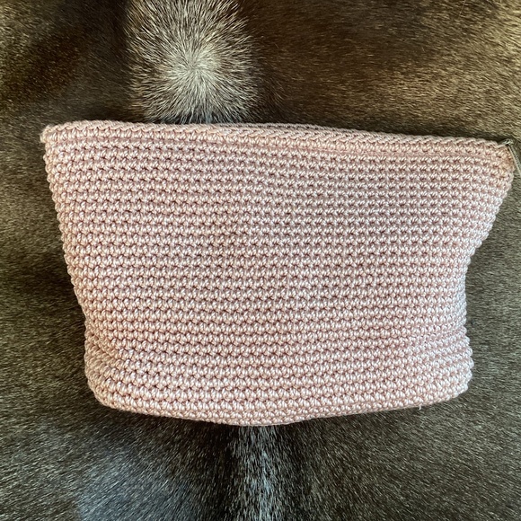 The Sak Knit Pink Heart Design Zipp Top Clutch/Makeup Handbag - Picture 2 of 9